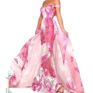 Portia and Scarlett Caroline dress